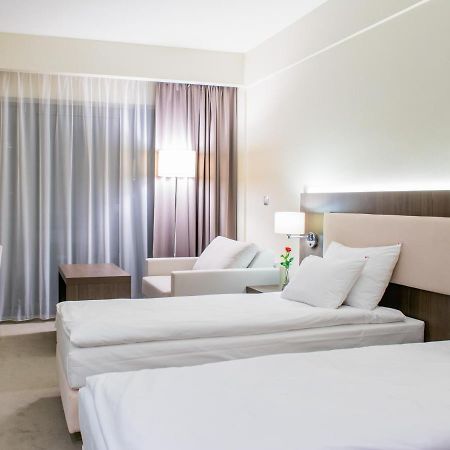 Hotel Kosma Kozmin المظهر الخارجي الصورة