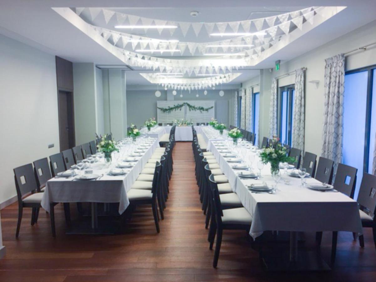 Hotel Kosma Kozmin المظهر الخارجي الصورة
