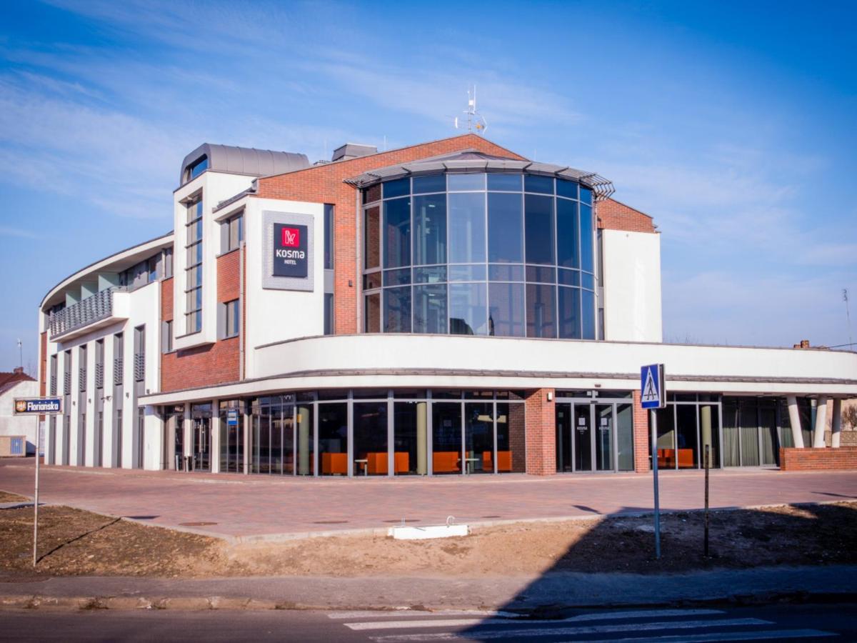 Hotel Kosma Kozmin المظهر الخارجي الصورة
